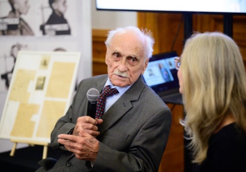 Wyjątkowe spotkanie w Muzeum Dzieci Polskich. Gościem był Bohdan Kończak, ocalały z obozu dla dzieci