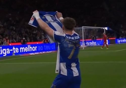 Pietuszewski błyszczy, Pietuszewski strzela! Ależ mecz Polaka