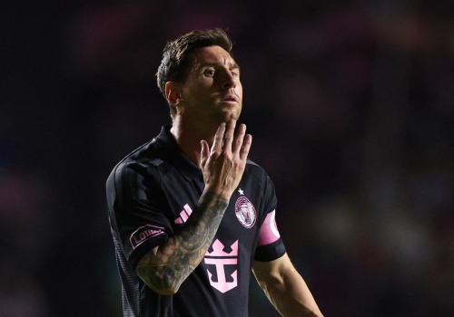 Messi wskazuje palcem: Oto mój następca