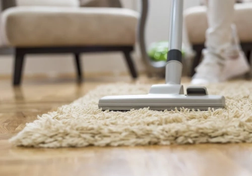 Odkurzasz i kichasz? Ten jeden nawyk rozsiewa alergeny po domu