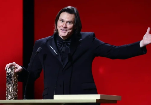Jim Carrey otrzymał honorowego Cezara. Wygłosił przemówienie po francusku