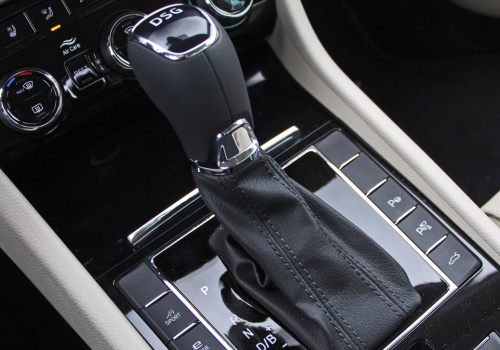 Te siedem błędów niszczy skrzynię DSG. Kierowcy robią to nagminnie