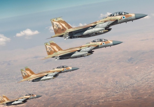 Rozpoczęły się uderzenia na Iran