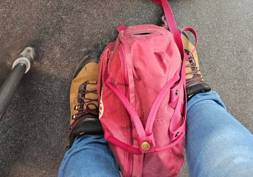 Nigdy nie chowaj tak bagażu podręcznego. 