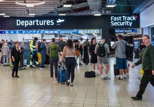 Zasady dotyczące wyjazdów dla osób pobierających Universal Credit