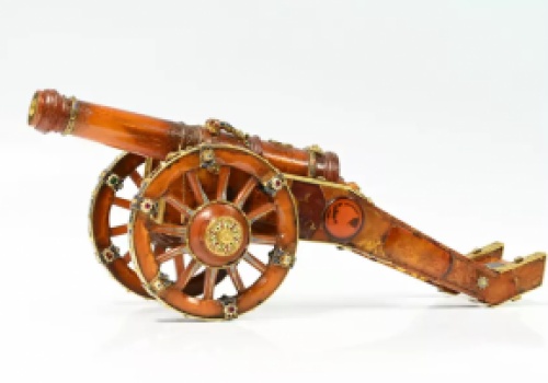 Muzeum Gdańska zakupiło armatkę z bursztynu za 650 tys. euro