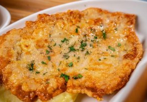 Panierka odpada jak stara farba? Przetestuj prosty patent na idealne kotlety schabowe