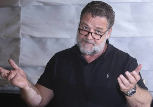 Russell Crowe ma tajne konto na TikToku. Pokazuje drogie hobby