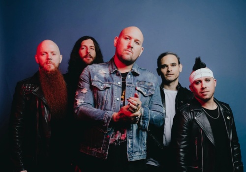 Atreyu zapowiadają nowy album The End Is Not The End. Udostępnili także nowy singiel