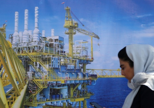 Atak Izraela i USA na Iran. Tak wojna może przełożyć się na rynek ropy