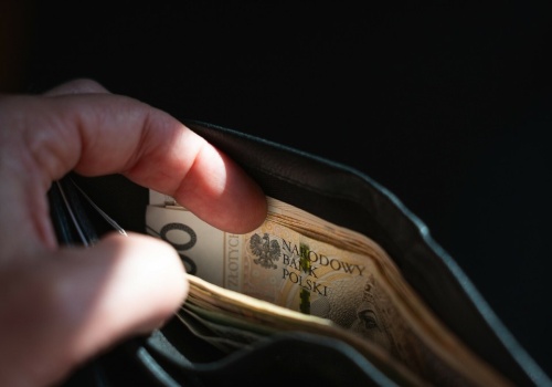Ważą się losy wynagrodzenia minimalnego. Najniższa krajowa przebije 5 tys. zł?