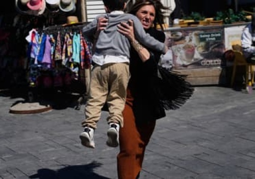 Alarmy w Izraelu co kilka minut, mieszkańcy uciekają do schronów