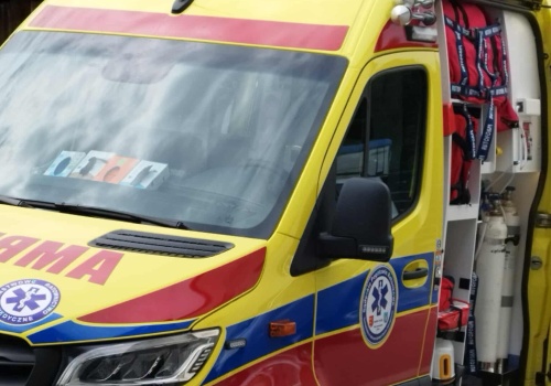 Lekarz potrącił kobietę, zerwał rejestrację i odjechał. Dziwna sytuacja w Nowym Sączu