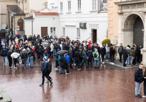 Pielgrzymka maturzystów z regionu na Jasnej Górze. Przyjadą poświęcić długopisy przed egzaminem dojrzałości