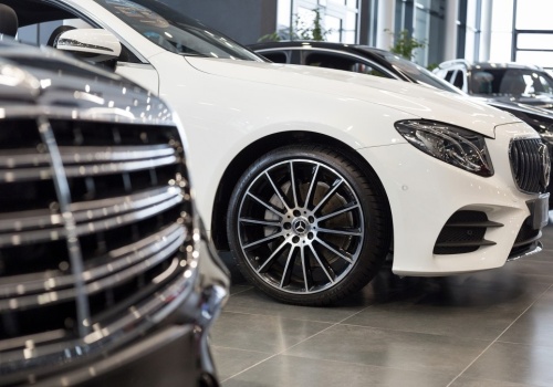 Nowy Mercedes tańszy niż Dacia. Niemcy tną ceny w Chinach