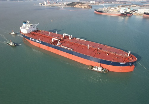 Zbiornikowce na wojennej ścieżce. Ropa w cieniu floty cieni i wojny w Zatoce Perskiej