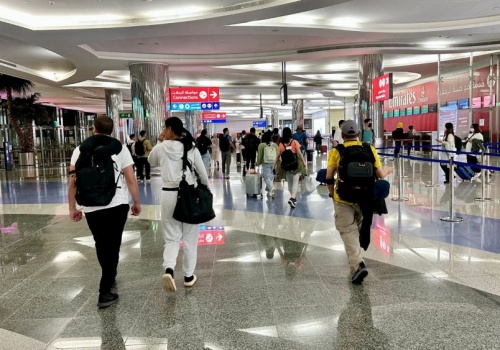 Lotniska w Dubaju i Abu Zabi zaatakowane przez Iran. Dron uderzył w ikonę