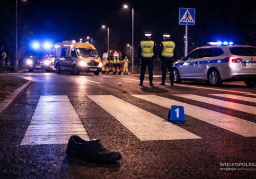 Tragiczny wypadek na pasach w Rogoźnie. Mężczyzna zginął na miejscu