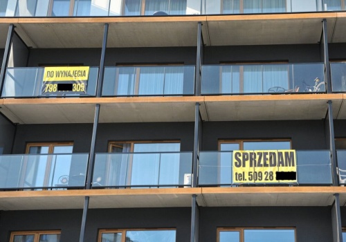 Koniec gry w ciemno. Jawne ceny mieszkań zmieniają rynek. Łatwo sprawdzisz, ile kosztują