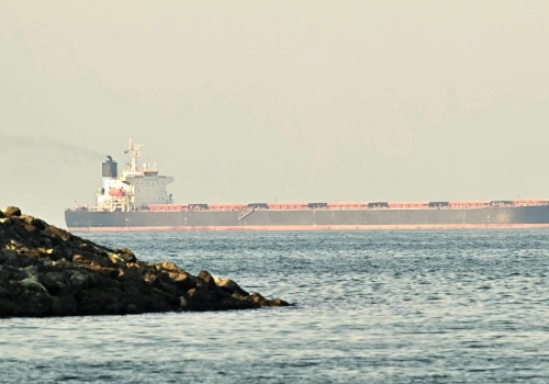 Zamieszanie na rynku ropy. Azja gorączkowo szuka zastępczych źródeł zaopatrzenia