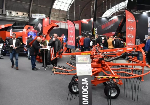 Mistrzowie zielonki ruszają do pracy. KUHN pokazuje nowe zestawy na sezon 2026