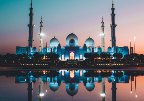 Abu Zabi zapłaci za hotele turystów, którzy utknęli po odwołaniu lotów w ZEA