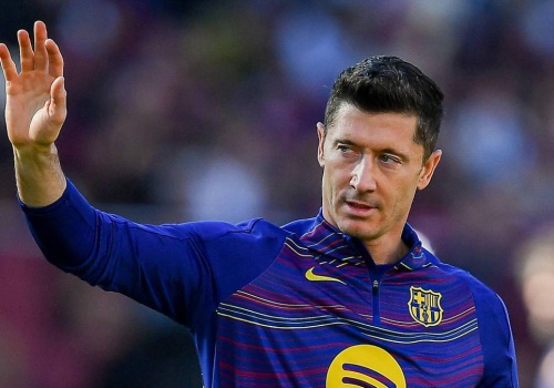 Zaskakująca decyzja Lewandowskiego! Chce grać mimo kontuzji