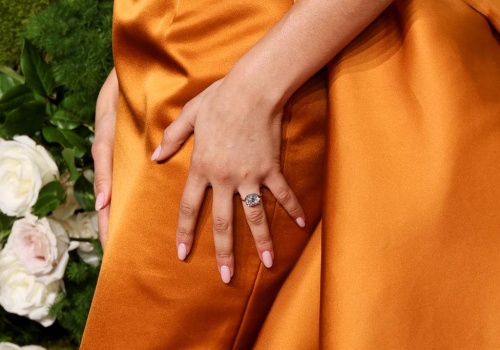 O jakich pierścionkach zaręczynowych będziemy marzyć w 2026 roku? Oto 5 największych trendów