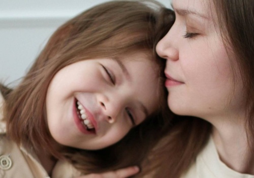 Naukowcy mają dobrą wiadomość dla kobiet. Matki odpowiadają za inteligencję swoich dzieci