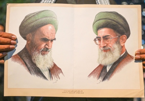 Irańscy przywódcy wzywają do zemsty za śmierć Chameneia. Pierwszy atak miał miejsce w Teksasie