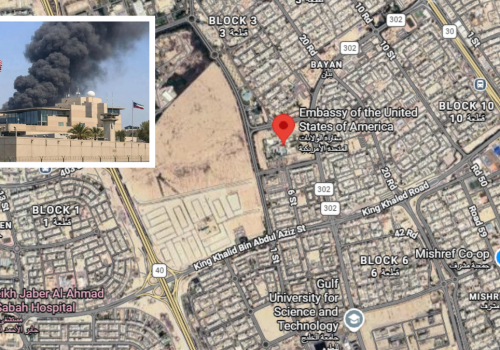 Kłęby dymu nad ambasadą USA w Kuwejcie. Iran przeprowadził atak, są alerty