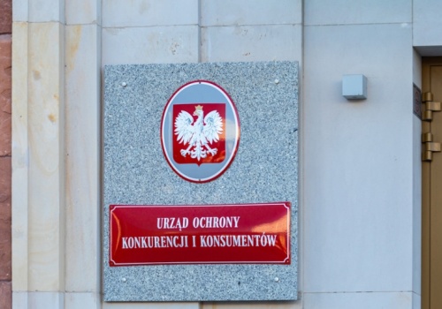 Miliard złotych kar w rok. Biedronka, wielkie firmy i zmowy w raporcie UOKiK
