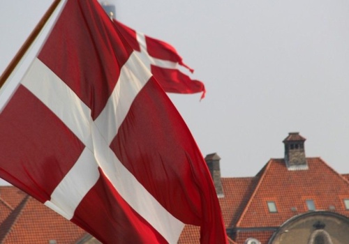 Duński kontrwywiad ostrzega: zagrożeniem dla wyborów nie tylko Rosja i Chiny, ale też USA