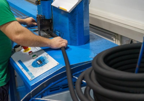 Większość załogi pracuje tam całe swoje życie. Teraz zwalniają ponad 90 osób