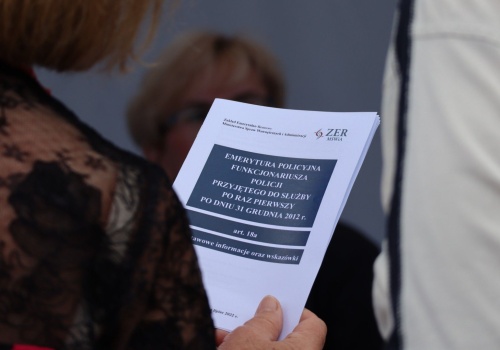 Polska vs Europa. Kto oferuje najlepsze warunki emerytalne dla mundurowych?