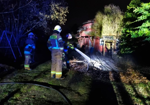 Wieczór pod znakiem pożarów traw i odpadów w powiecie raciborskim
