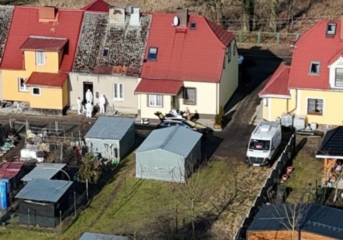 W tym domu od dawna działo się źle. Wstrząsające szczegóły zbrodni w Krąpielu