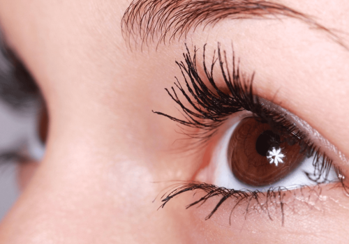 Zapomnij o drogich maskarach. Ten tusz z Rossmanna kosztuje 13 zł i bije je na głowę.