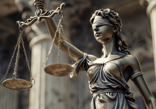 Prokuratura o złagodzeniu środków zapobiegawczych wobec byłego policjanta z OPP który miał zgwałcić podwładną