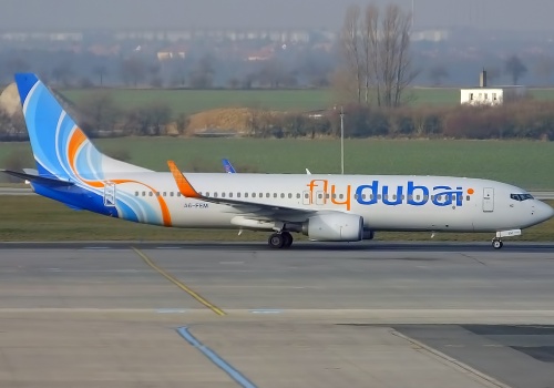 Mieli wylądować w Krakowie, utknęli w środkowych Indiach. Muszą lecieć do… Dubaju