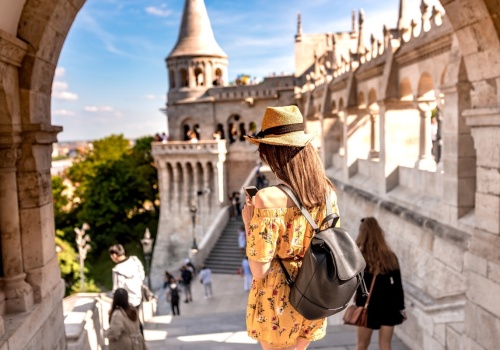 Wakacyjny city break w Budapeszcie za 683 PLN 🏰 ✨ Loty z Warszawy + 4* hotel ze śniadaniami  ✈️ 🍳