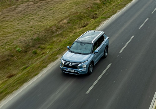 Zdecydowany ruch w cennikach. Mitsubishi Outlander PHEV tańszy nawet o 50 tysięcy złotych