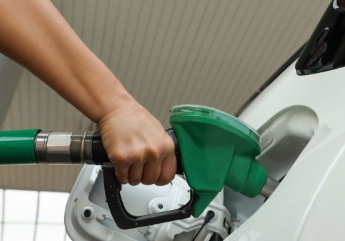 Ceny paliw na stacjach wystrzelą? Ekspert wyjaśnia, co nas czeka