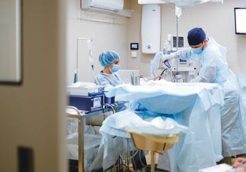 Pacjenci wysokiego ryzyka odpowiadają za 80% zgonów pooperacyjnych – największa analiza