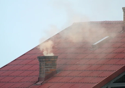 Wymagania kominowe dla piecyków wolnostojących – co trzeba sprawdzić przed montażem?