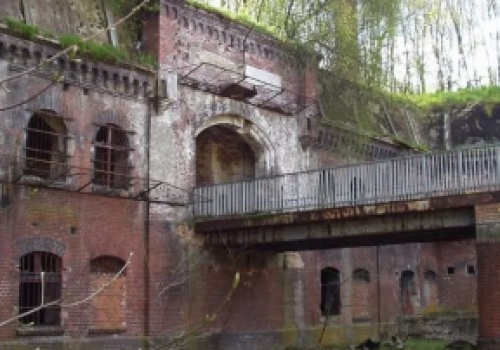 Fundacja Forteczne Dziedzictwo zawiadamia prokuraturę ws. dewastacji Fortu XI