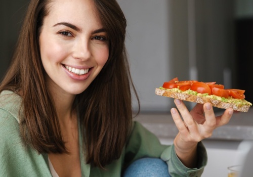 Godzina kolacji ma wpływ na tempo metabolizmu. Wskazano najlepszą porę