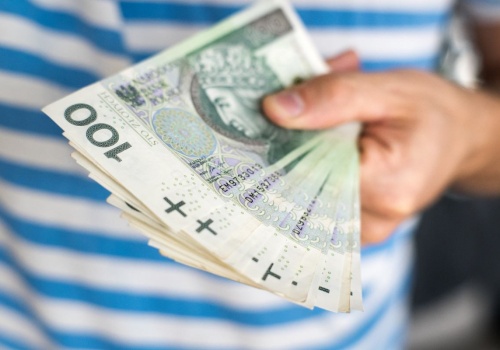 Akademia Policji ogłosiła rekrutację. Praca bez munduru i ponad 15 tys. zł brutto