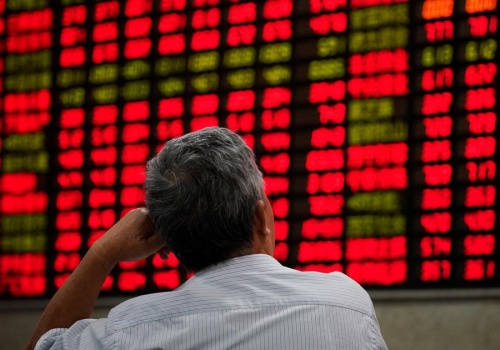 Giełdy w Azji kontynuują spadki. Akcje technologiczne i ceny ropy pod presją