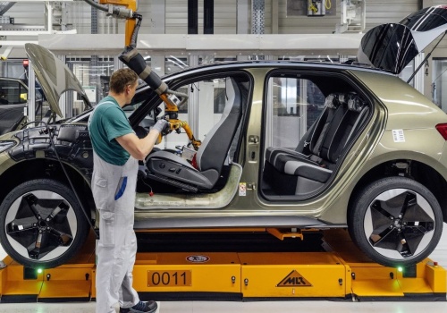 Europejscy dostawcy na krawędzi. 350 tys. miejsc pracy zagrożonych